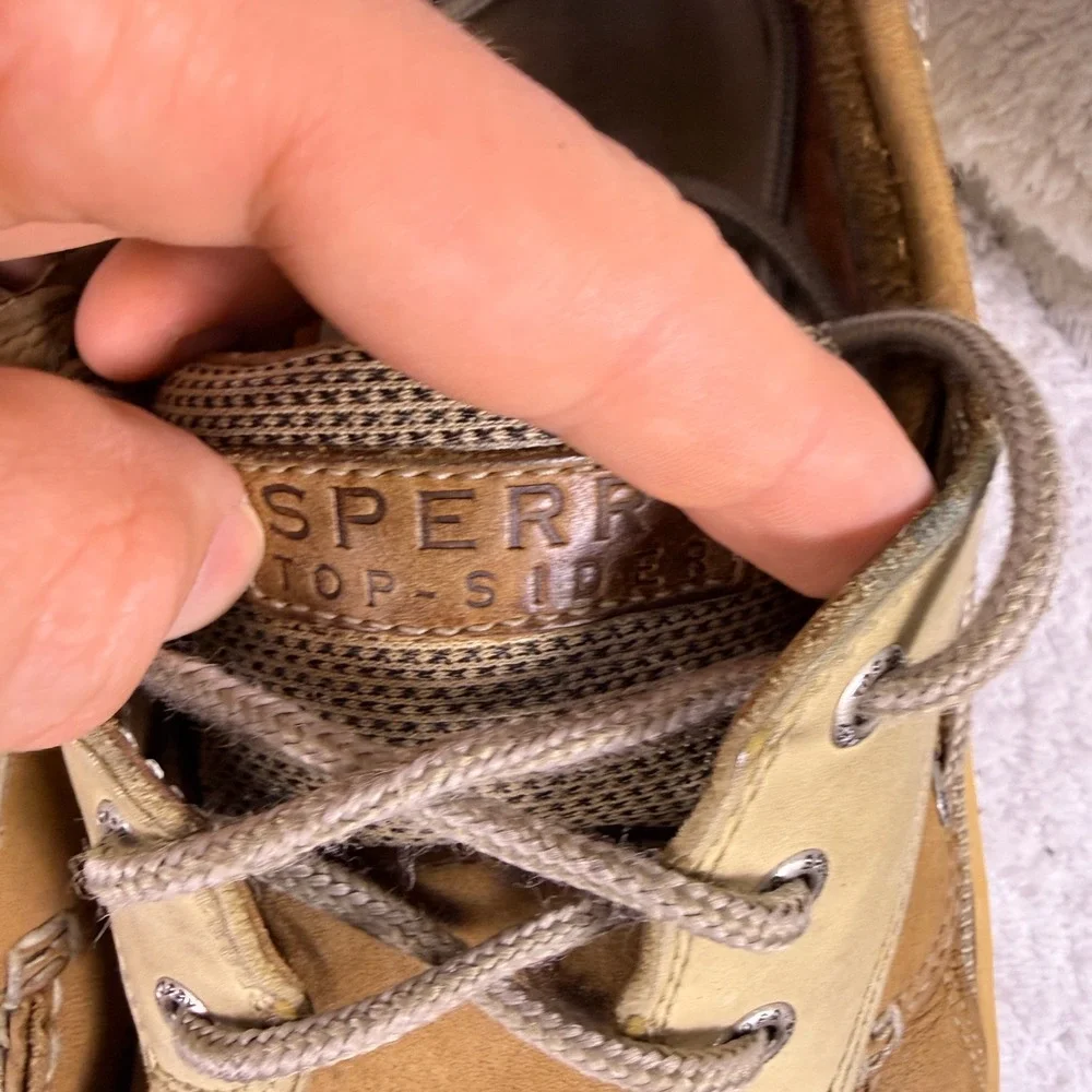 Sperry excellent limited